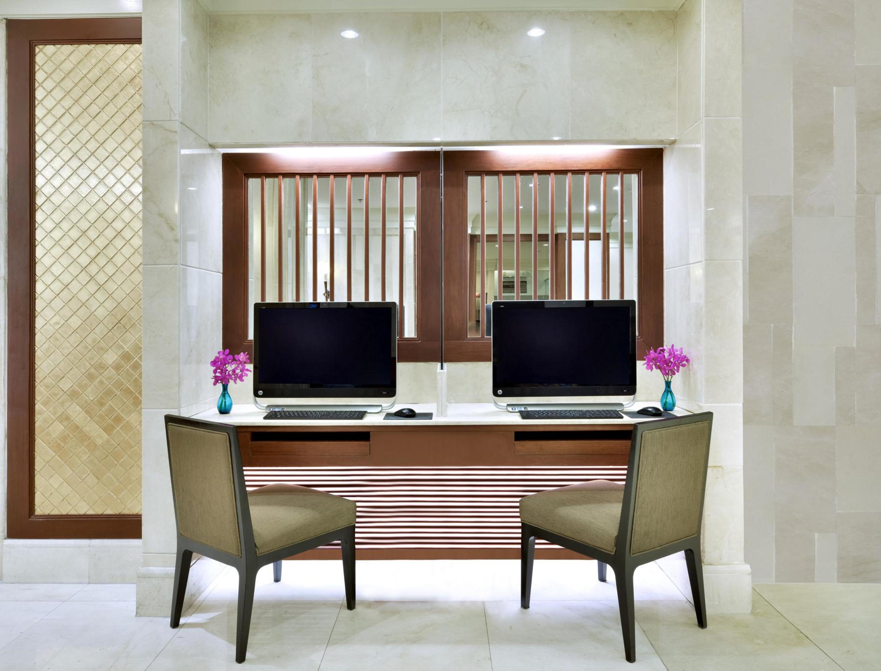 Centre Point Pratunam - Sha Extra 4*